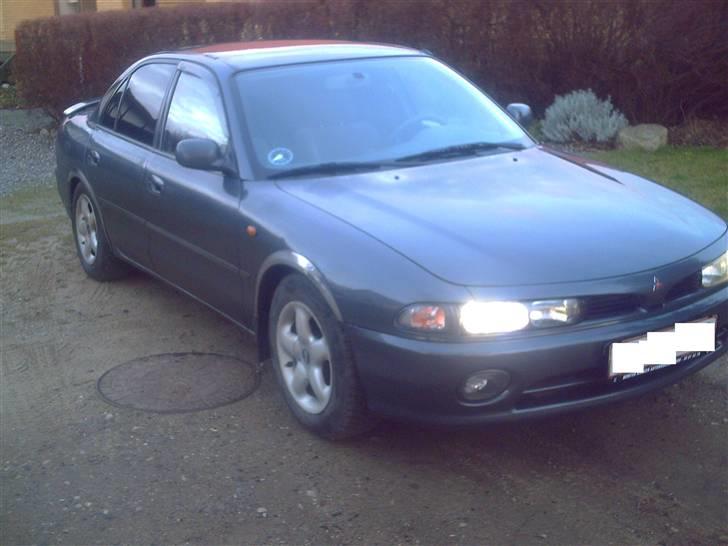 Mitsubishi Galant (TOTALSKADET) billede 9