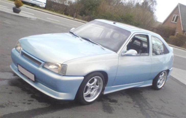 Opel Kadett E Gsi 2.0 16v - Sådan ser den sku ud den kære Kadett E Gsi 2.0 16v....... ;-) billede 1