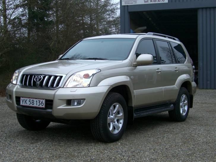 Toyota LandCruiser 120 billede 2