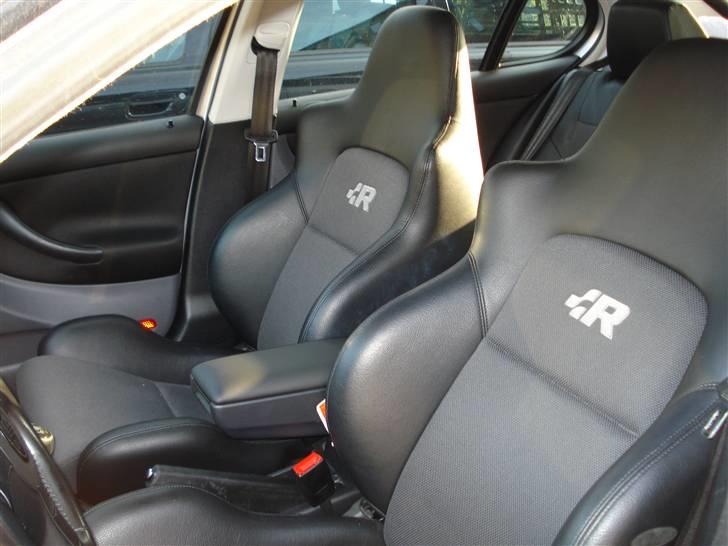 Seat Leon 20VT SOLGT - R32 Kabine. Den er som den skal være billede 4