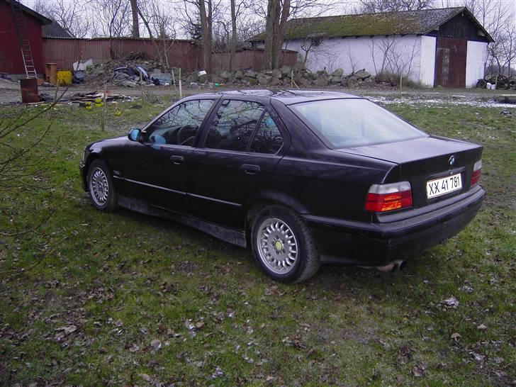 BMW e36  316i (SOLGT) billede 3