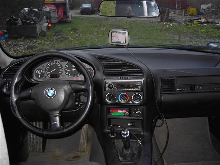 BMW e36  316i (SOLGT) billede 5