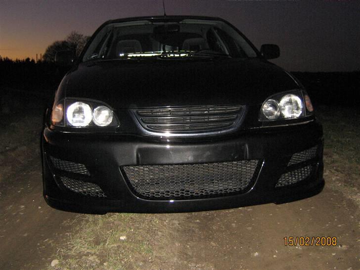 Toyota Avensis billede 1