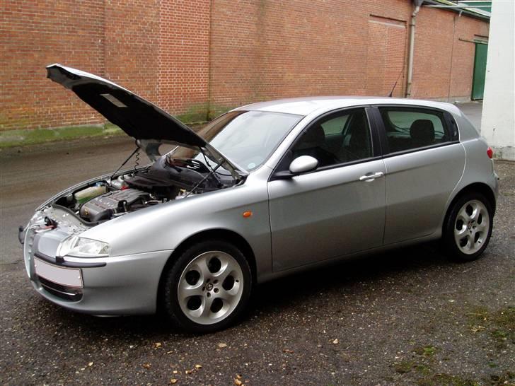 Alfa Romeo 147 (RECARO læderkabine) billede 6