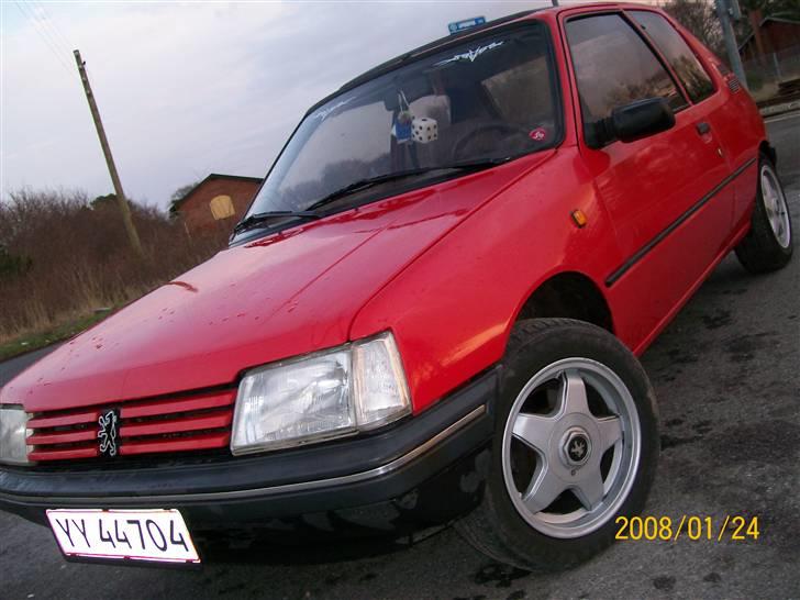 Peugeot 205 XlI 1,4 #Solgt# billede 1