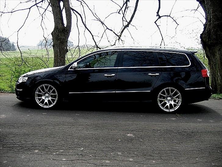 VW --- Passat Highline ----  - En front man ikke ser så ofte.. billede 3