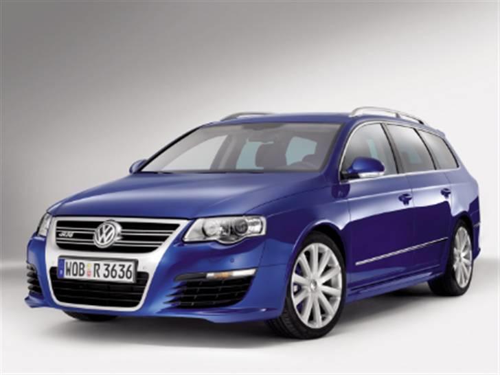 VW --- Passat Highline ----  - Drømmevognen... R36 med 300 HK 320 NM og 4 hjulstræk. billede 8