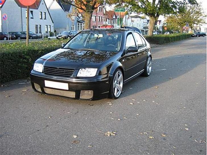 VW bora total skadet  billede 1