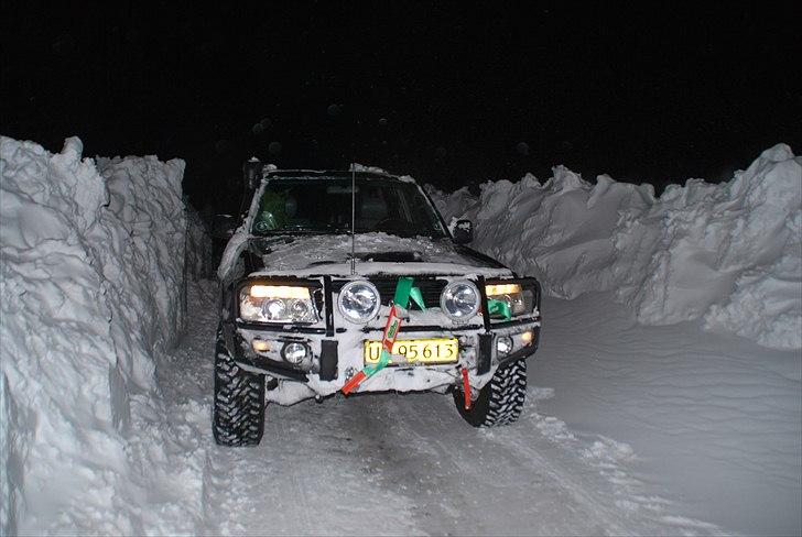 Toyota Landcruiser vx100 "SOLGT" - Vinter 2010 derhjemme på Bornholm billede 3