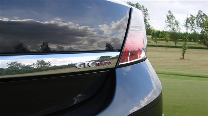 Opel astra h gtc turbo billede 6