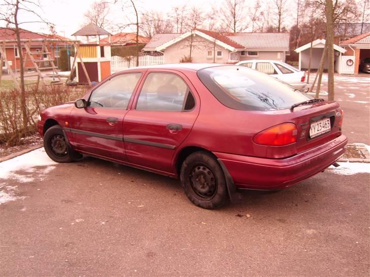 Ford Mondeo 2,0 SOLGT billede 2