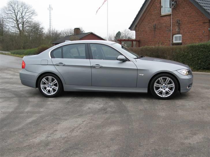 BMW 330i aut E90 billede 5