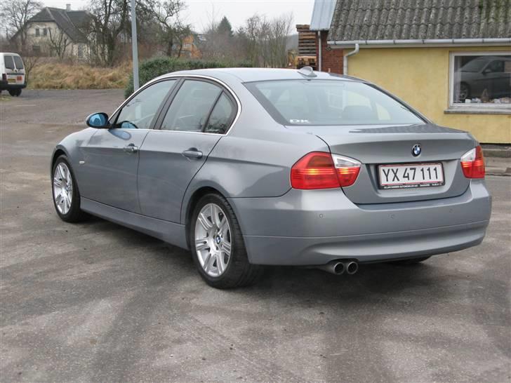 BMW 330i aut E90 billede 9