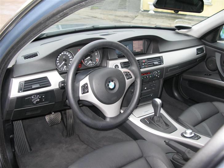 BMW 330i aut E90 billede 11