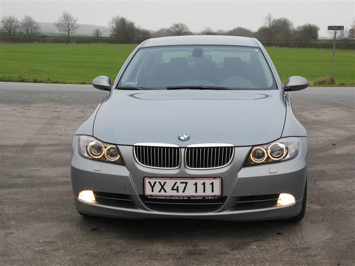 BMW 330i aut E90 billede 17