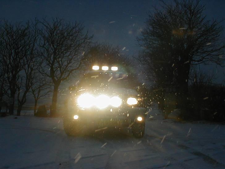 Suzuki Grand Vitara #SOLGT# - Skjønt man kan se noget når det er mørkt...! billede 18