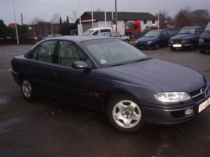 Opel omega billede 2