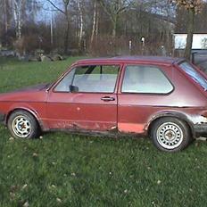 VW golf 1 SKROTTET