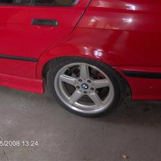 BMW E36 325i "totalskadet"