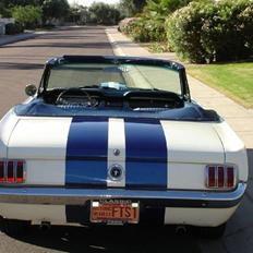 Ford Mustang Convertible
