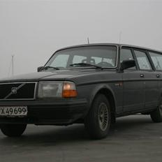 Volvo 240 DL HGV *Solgt*