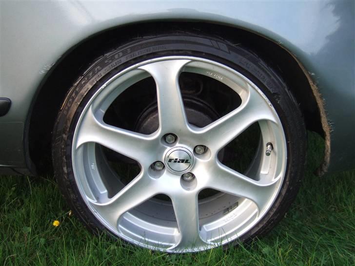 Toyota Celica T180 (solgt) billede 4