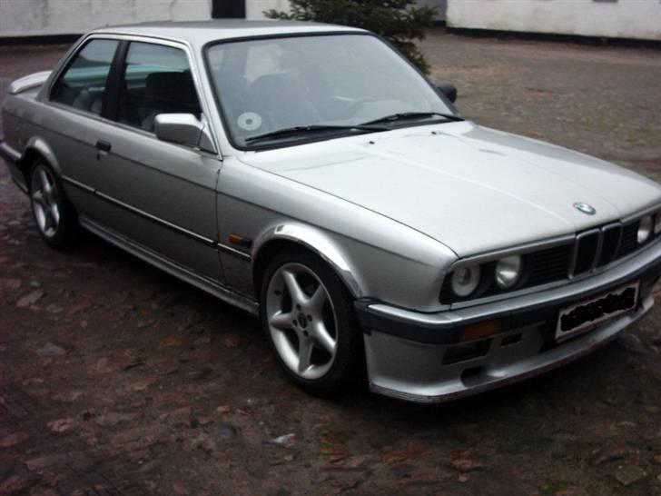 BMW 320 i  billede 5