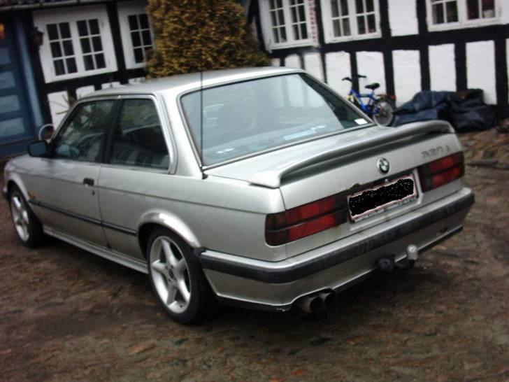 BMW 320 i  billede 9