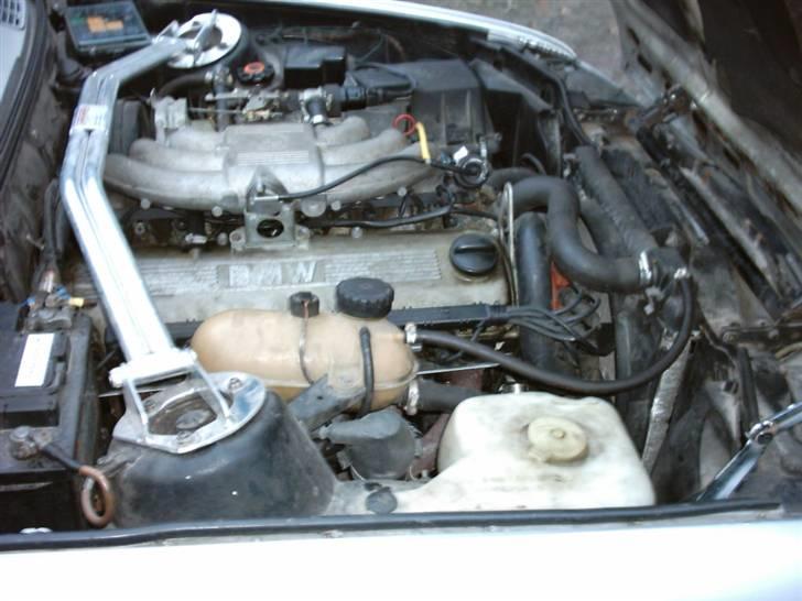 BMW 320 i  billede 11