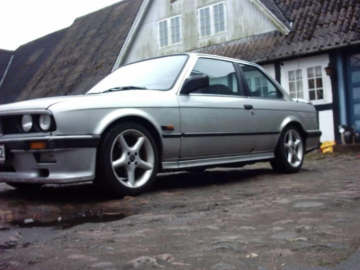 BMW 320 i  billede 20