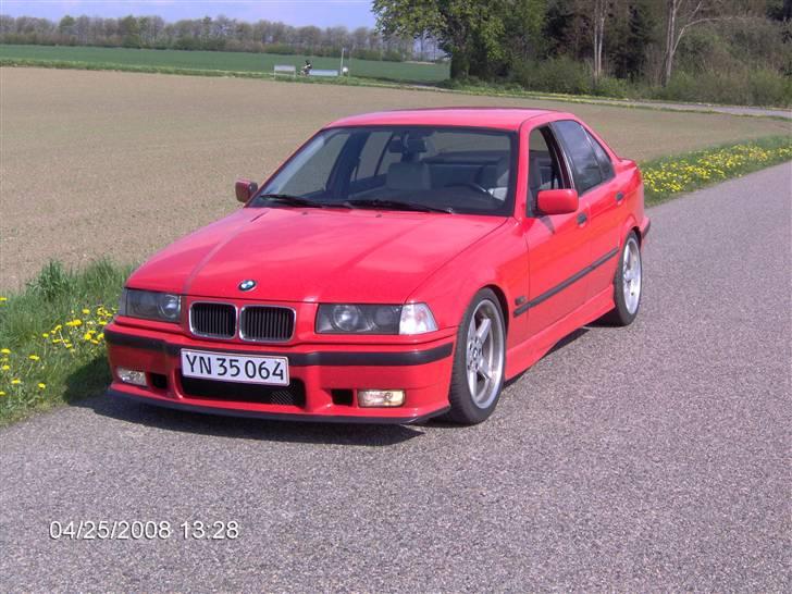 BMW E36 325i "totalskadet" billede 4