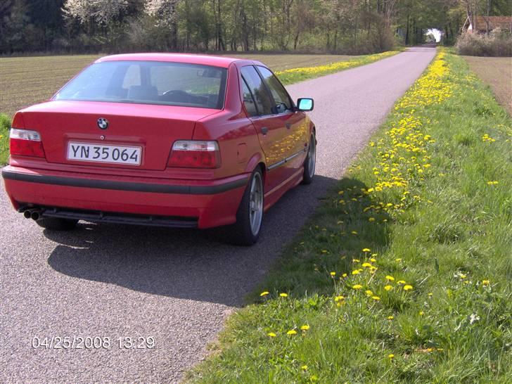 BMW E36 325i "totalskadet" billede 6