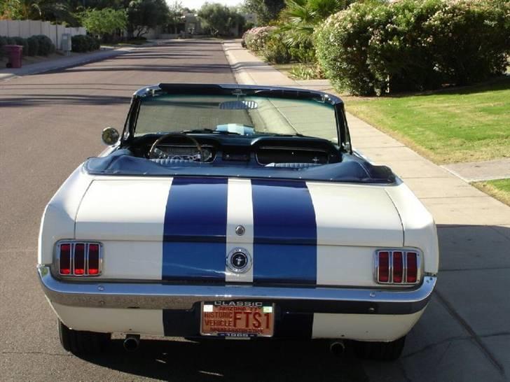 Ford Mustang Convertible billede 3