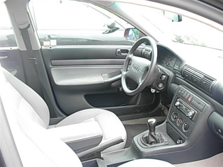 Audi 1,8 T  Solgt  billede 13