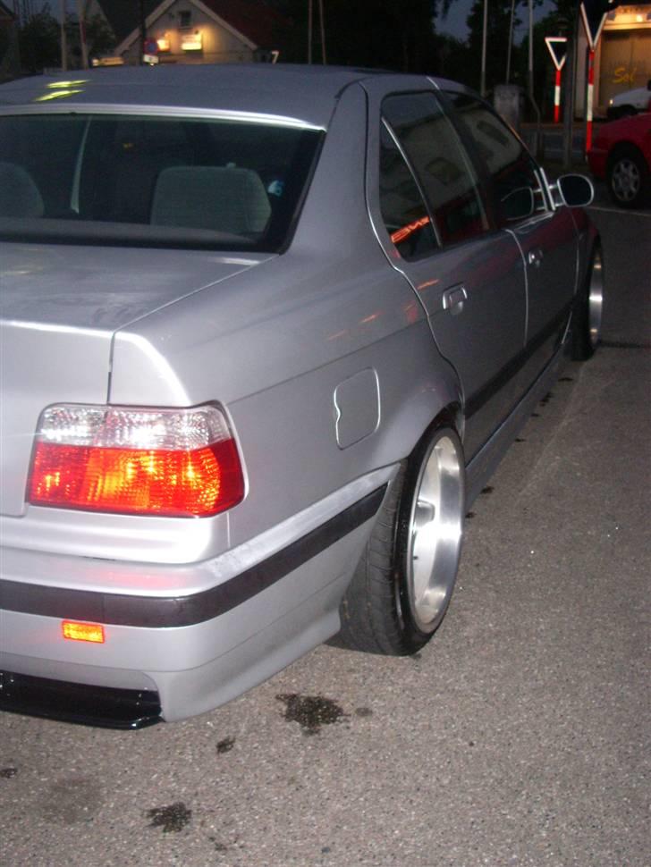 BMW 325i vanos solgt billede 5