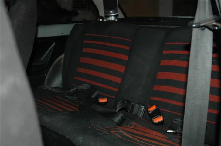 VW Polo Coupé >LPF< G40/G60 - lige et hurtigt billede af bagsædet (gammelt billede) billede 11