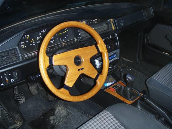 Mercedes Benz 190 D Solgt billede 3