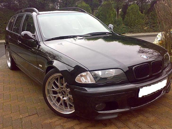 BMW E46 330D Touring SOLGT billede 2