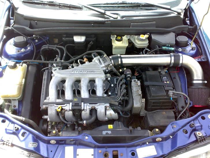 Fiat Bravo - K&N og lidt 3" rustfri (fanme dejlig lyd :P) (GAMMEL billede, nu ser det lidt anderledes)  billede 4