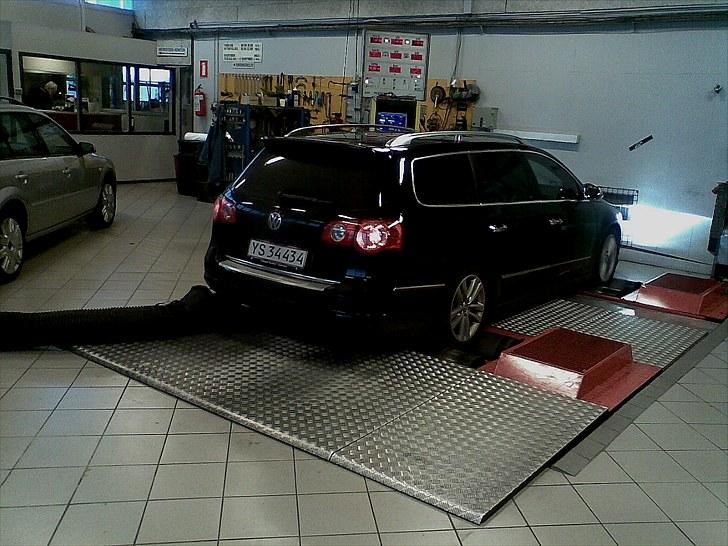 VW --- Passat Highline ----  - Besøg hos Turbochip i Padborg. Resultat : 206 hk & 452 nm.. billede 13