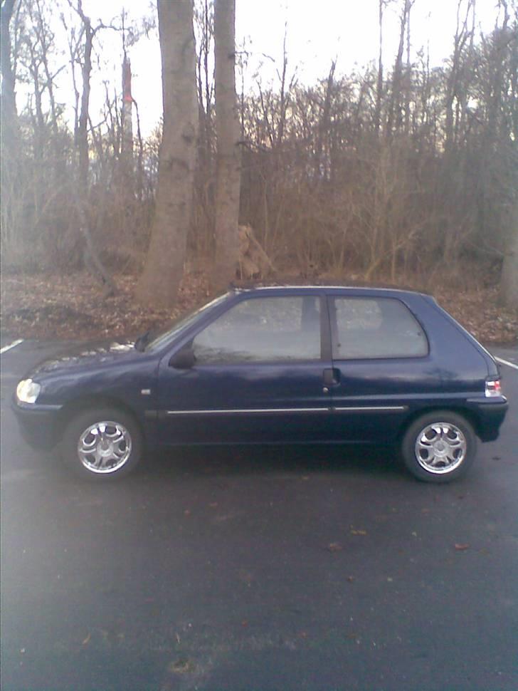 Peugeot 106 (Total skadet) billede 3