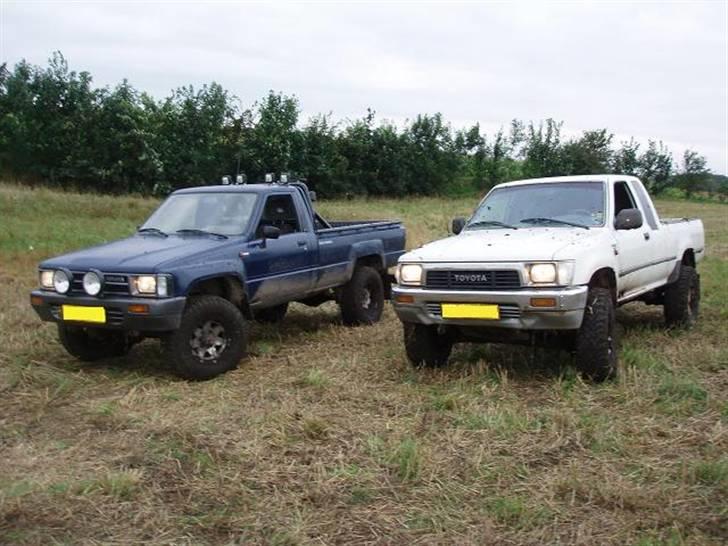 Toyota Hilux 4x4 2,4td solgt - sammen med søren k billede 8