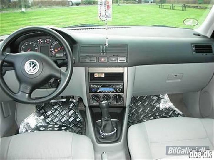 VW bora SOLGT billede 3