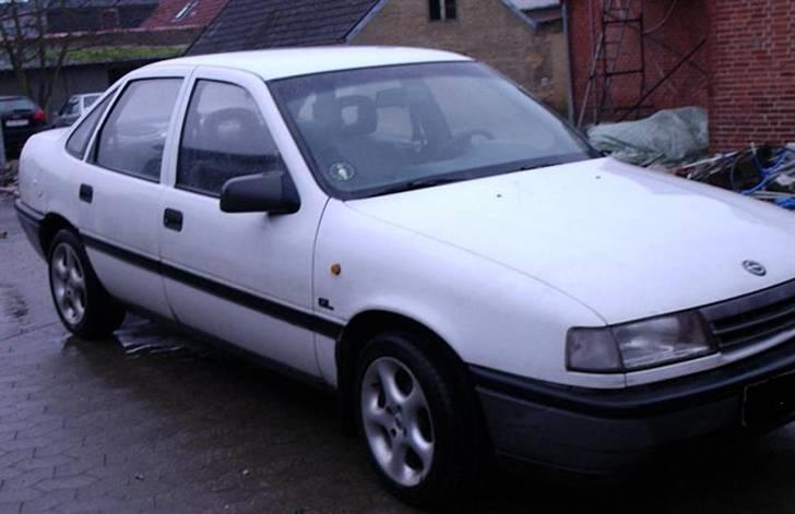 Opel Vectra 1,6 NZ SOLGT billede 3