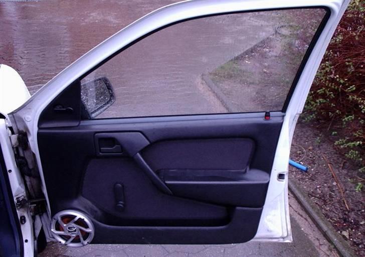 Opel Vectra 1,6 NZ SOLGT - Den nye indvendige dør billede 6