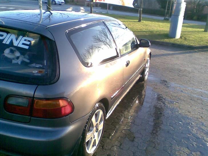 Honda civic *solgt* billede 2