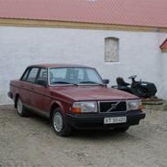 Volvo 240