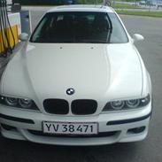 BMW 523 e39