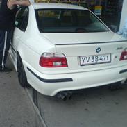 BMW 523 e39