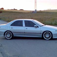 Peugeot 406